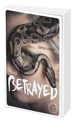 BETRAYED - Sophie AUGER - Nisha et caetera